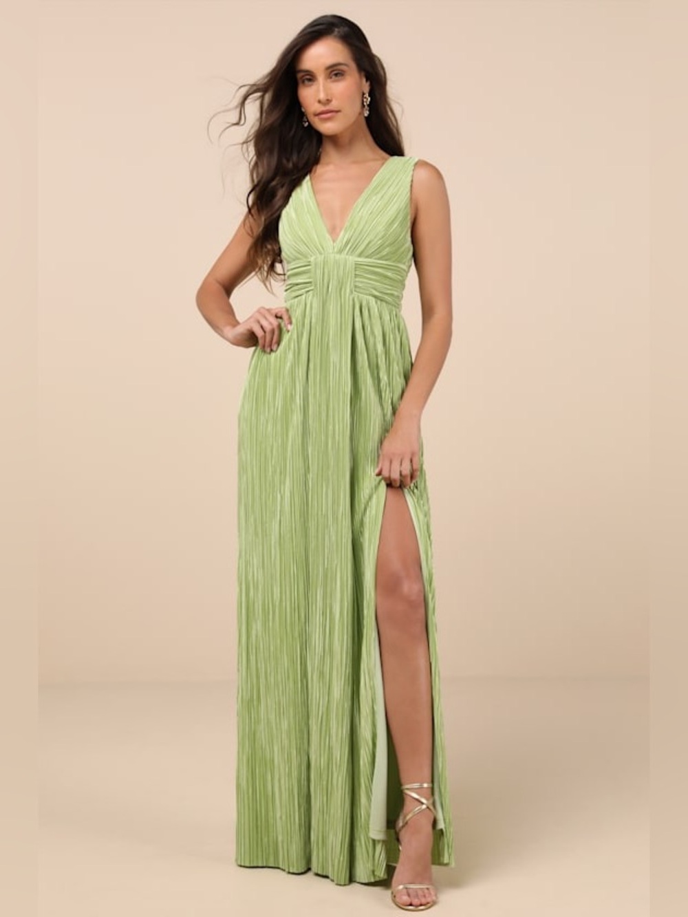 Lulus Melitta Plisse sash maxi dress features a deep V-neck with a High slit.